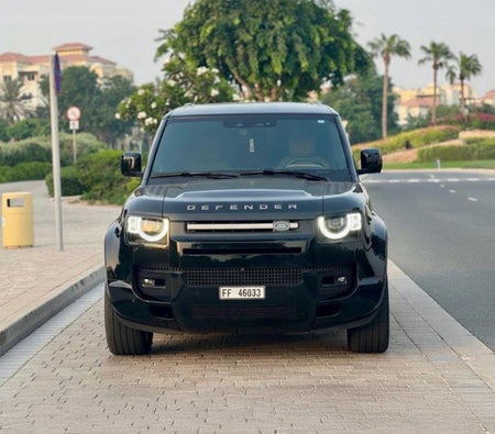 Land Rover Defender V6 2025